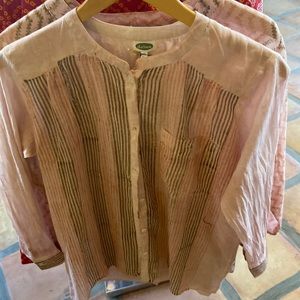 Old pink 100%cotton button shirt size small